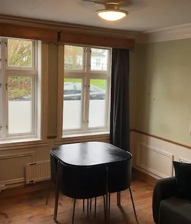 아파트 Cozy In Popular Street 베르겐